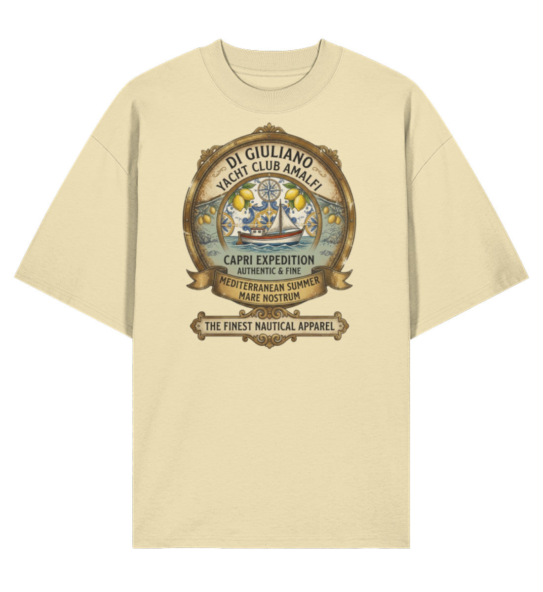 Naturbelassen maritimes Organic Oversized T-Shirt in der Vorderansicht mit entspanntem Schnitt, Rundhalsausschnitt und dezentem „DI GIULIANO“-Brust-Emblem. (Natural Raw-7131) www.digiuliano.com