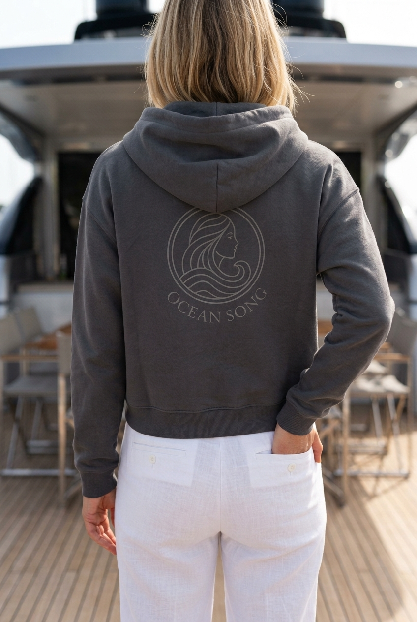Maritimer Bio Boxcut Zipper in der Rückansicht mit großem „Ocean Song“-Rückenmotiv, Meeres-Line-Art und schwerer Bio-Qualität. www.digiuliano.com